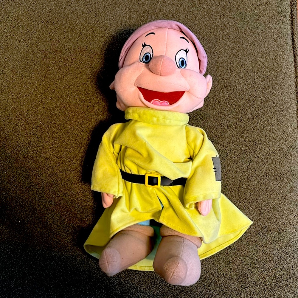 Disney On Ice Dopey Plush Vintage snow white and seven dwarves stuffed anima